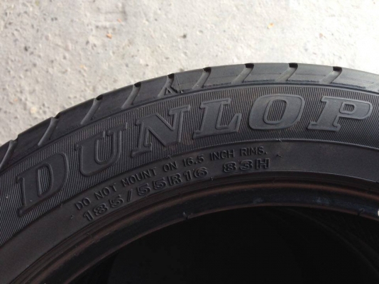 ยาง DUNLOP 185 - 55 -16 made in japan ปี 12 2 เส้น  สภาพสวยๆไม่ปะไม่บวมดอกยางเหลือเยอะวิ่งใด้อีกนานค่ะ