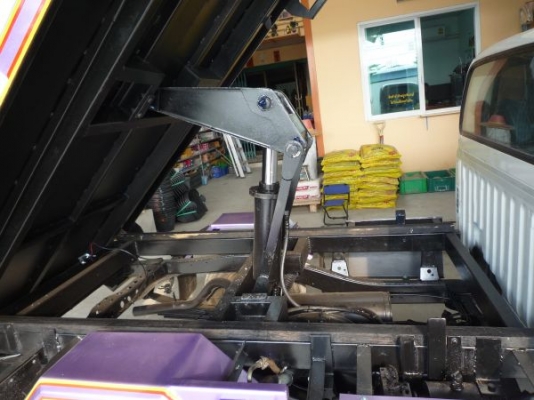 กระบะดั้มพ์ 3 ตัน ไทเกอร์