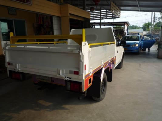 กระบะดั้มพ์ 3 ตัน ไทเกอร์