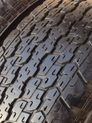 ยาง Bridgstone 255-70-15 ปี 12 2 เส้น สภาพสวยๆไม่มีปะไม่บวมดอกยางเหลือเยอะวิ่งใด้อีกนานราคาถูกๆ ยาง Bridgstone 255-70-15 ปี 12 2 เส้น สภาพสวยๆไม่มีปะไม่บวมดอกยางเหลือเยอะวิ่งใด้อีกนานราคาถูกๆ