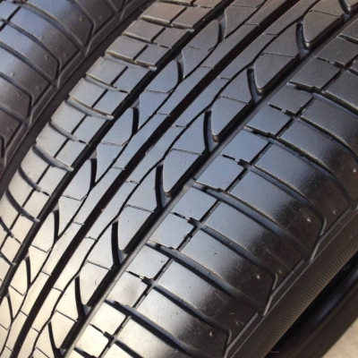 ยาง Bridgstone 175-65-15 ปี 12 ครบชุด 4 เส้น สภาพสวยๆไม่บวมดอกยางเหลือเยอะวิ่งใด้อีกนานราคาถูกๆ