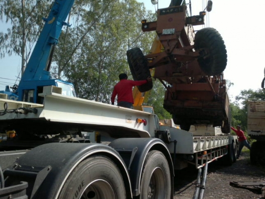 รถกัดผิวถนน SAKAI ER300 ขายตามสภาพครับ