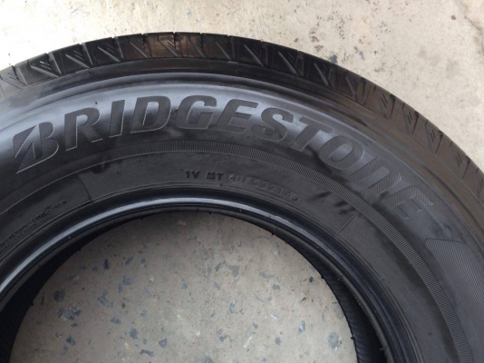 ยาง Bridgstone 245-70-16  ปี 14 รุ่น ECOPLa ครบชุด 4 เส้น 6500 ไม่ควรพลาด สภาพสวยๆไม่บวมไม่กินข้างดอกยางเหลือเยอะเอาไปวิ่งกันใด้อีกยาวค่ะ