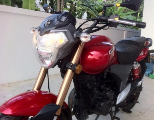 keeway RKV 200cc. สไตล์ Naked รถ 10 เดือน วิ่ง น้อย สีแดงสด