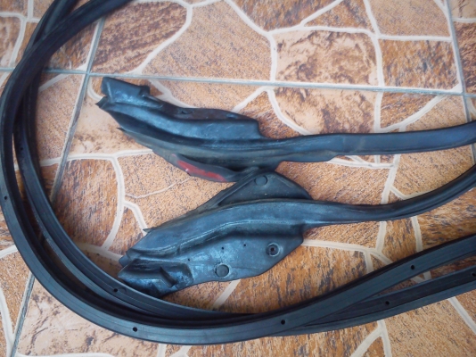 ยางขอบประตู ยางขอบประตู