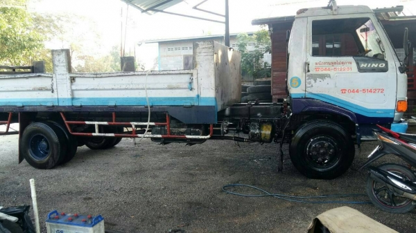 รถหกล้อ hino FC4J  WOCD 120 แรง ๆ ยาว 6 เมตร เครื่องดีคันซีสวย ยางดี 6 เส้น เล่มทะเบียน เอกสารชุดโอนครบ