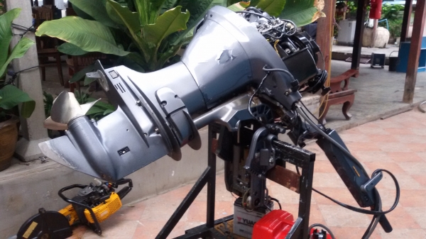 ํYAMAHA 40 FOUR POWERTRIM