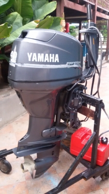 ํYAMAHA 40 FOUR POWERTRIM