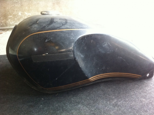 ถังน้ำมัน Yamaha XJ750 พร้อมฝาถังสภาพดี