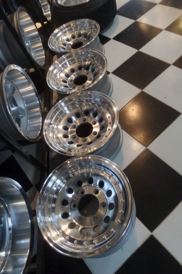 15X7 ET0 ชุดละ8000บาท 081-7570077