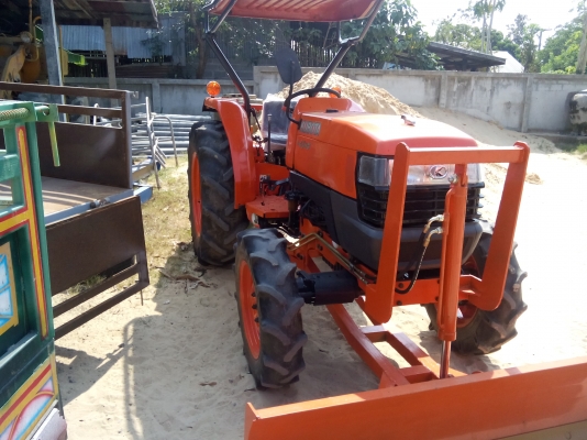 คูโบต้า 45 แรง 1800 ชม พร้อมอุปกรณ์ 3 ชิ้น ใบดัน หาง 6 โรตารี่ ราคาต่อรองได้เล่มทะเบียนพร้อม