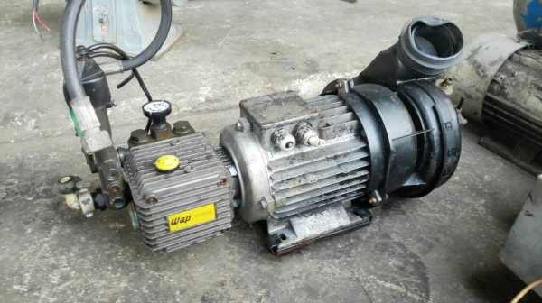 ====== Sold Out!! ======  ปั้มฉีดน้ำแรงดันสูง WAP แรงดัน 200 BAR. ใช้ไฟ 380V. สภาพสวยพร้อมใช้งาน.