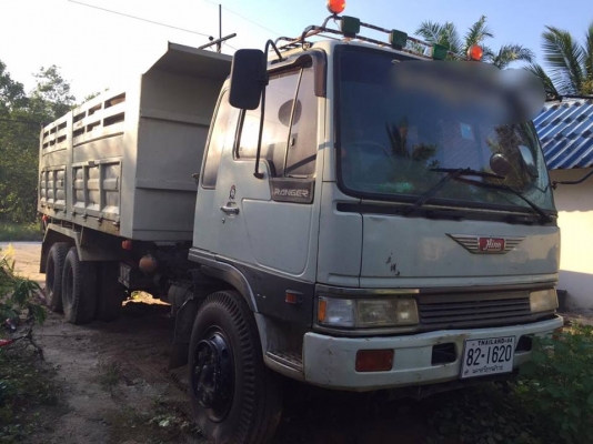 10 ล้อดั้ม 2 เพลา 220 แรง HINO FM226 เครื่องสวย คัสซีสวยใช้ได้(มีท่อนหลังมีสนิมบ้างเล็กน้อย)เครื่อง EM100