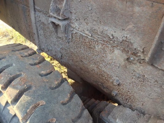 10 ล้อดั้ม 2 เพลา 220 แรง HINO FM226 เครื่องสวย คัสซีสวยใช้ได้(มีท่อนหลังมีสนิมบ้างเล็กน้อย)เครื่อง EM100