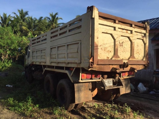 10 ล้อดั้ม 2 เพลา 220 แรง HINO FM226 เครื่องสวย คัสซีสวยใช้ได้(มีท่อนหลังมีสนิมบ้างเล็กน้อย)เครื่อง EM100