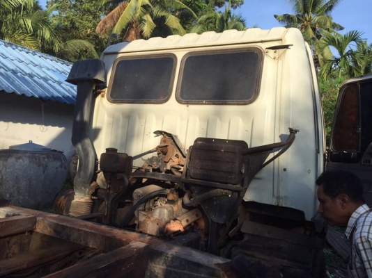 10 ล้อดั้ม 2 เพลา 220 แรง HINO FM226 เครื่องสวย คัสซีสวยใช้ได้(มีท่อนหลังมีสนิมบ้างเล็กน้อย)เครื่อง EM100