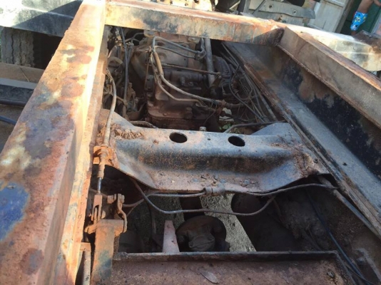 10 ล้อดั้ม 2 เพลา 220 แรง HINO FM226 เครื่องสวย คัสซีสวยใช้ได้(มีท่อนหลังมีสนิมบ้างเล็กน้อย)เครื่อง EM100