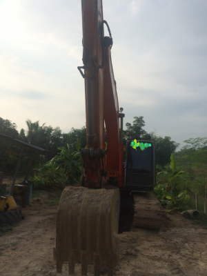 ขายรถแบคโฮ HITACHI EX200-5 เอกสารเล่มทะเบียน ระบบไฟเต็ม ราคา 930000