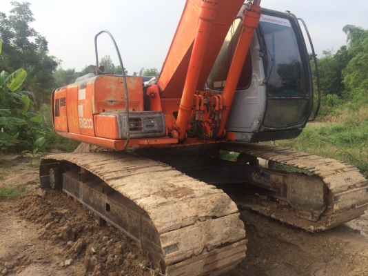 ขายรถแบคโฮ HITACHI EX200-5 เอกสารเล่มทะเบียน ระบบไฟเต็ม ราคา 930000