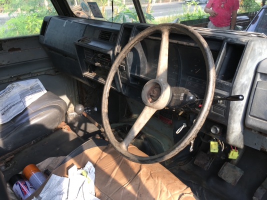 LAND ROVER สมัยคุณปู่ เครื่อง Isuzu เอลฟ์ 2.2 ขับ 2 LAND ROVER สมัยคุณปู่ เครื่อง Isuzu เอลฟ์ 2.2 ขับ 2