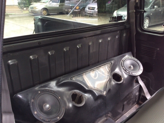 ขายรถกระบะ มาสด้า แฟมมิเลียแคป ปี93 เครื่อง 1.4 เกียร์ธรรมดา5เกียร์ ภายในสวยๆเบาะสวยสะอาดเอี่ยม แอร์หนาว วิทยุCDพร้อมลำโพง ตัวถังเดิมๆสีบางไม่มีชนลอนกระบะสวยๆ ห้องเครื่องเดิมๆสะอาด แม็ก15" ยางใหม่ๆ4เส้น รถขับดีมากๆพร้อมใช้สุดๆภาษี59 ขายด่วน