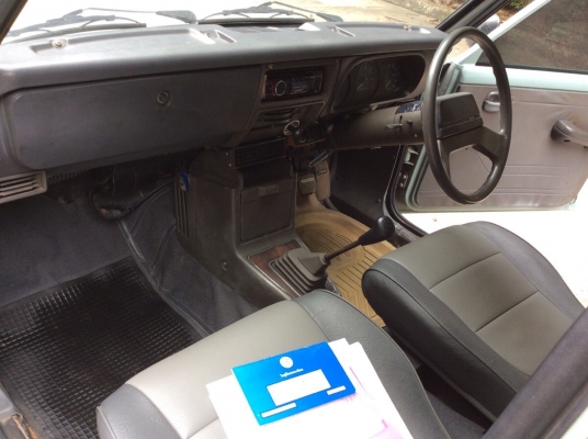 ขายรถกระบะ มาสด้า แฟมมิเลียแคป ปี93 เครื่อง 1.4 เกียร์ธรรมดา5เกียร์ ภายในสวยๆเบาะสวยสะอาดเอี่ยม แอร์หนาว วิทยุCDพร้อมลำโพง ตัวถังเดิมๆสีบางไม่มีชนลอนกระบะสวยๆ ห้องเครื่องเดิมๆสะอาด แม็ก15" ยางใหม่ๆ4เส้น รถขับดีมากๆพร้อมใช้สุดๆภาษี59 ขายด่วน