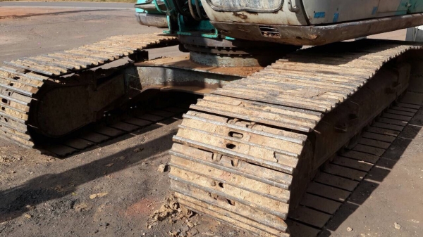 แบคโฮ KOBELCO SK200 MARK 5เอกสารทะเบียน พร้อมใช้ครับ แบคโฮ KOBELCO SK200 MARK 5เอกสารทะเบียน พร้อมใช้ครับ