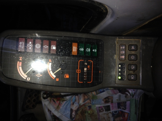 ขายถูกรถแบคโฮ Hitachi Ex 120-2 รถชั่วโมงการทำงานน้อย