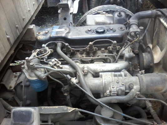 ขายหกล้อ ISUZU NPR 57L ภาษีเต็ม รถประกอบ สภาพพร้อมใช้งาน คัชชีสวย เครื่อง4BC2 ประกอบ100แรง สภาพเรียบร้อย เอกสารเล่มทะเบียนพร้อมโอนครับ