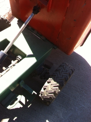 ลดสุดๆ ดั้มเปอร์ ไฮดรอลิกส์ ขับเคลื่อนไฮดรอลิค ปั้มสามชุดใหญ่ในตัว ขับเคลื่อนล้อด้วยปั้มอิสระแยกซ้ายขวาพร้อมใช้งาน เครื่องHonda ญี่ปุ่นแท้ เฟืองทด เร่งความเร็วการขับได้ กระชากทางชันดีมาก ลดสุดๆ ดั้มเปอร์ ไฮดรอลิกส์ ขับเคลื่อนไฮดรอลิค ปั้มสามชุดใหญ่ในตัว ขับเคลื่อนล้อด้วยปั้มอิสระแยกซ้ายขวาพร้อมใช้งาน เครื่องHonda ญี่ปุ่นแท้ เฟืองทด เร่งความเร็วการขับได้ กระชากทางชันดีมาก