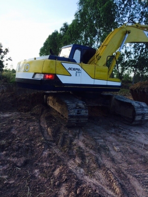 ขายรถขุดแบ็คโค มาร์คทรี200-3 ไฟฟ้าเต็ม ช่วงล่างดี โซ่ใหม่ เฟรมสวย พร้อมลงงาน เอกสารอินวอยซ์