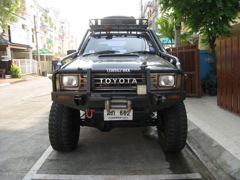 ขายTOYOTA HERO 4ประตู