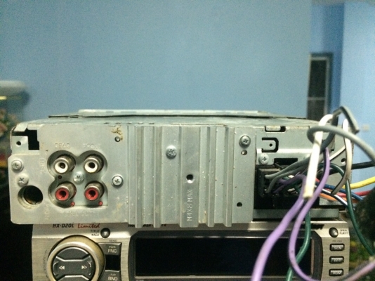 JVC KD-G645 USB MP3 CD AUX FMคลื่นไทย ปรีเอ้า2ชุด ไม่เคยแกะเครื่อง เครื่องศูนย์ไทย มือ2