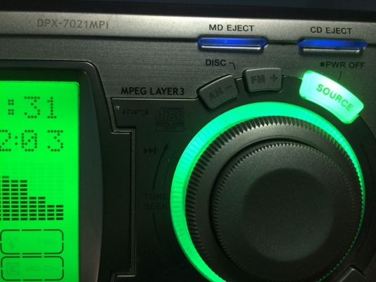 KENWOOD DPX-7021MP1 MP3 CD AUX ปรีเอ้า2ชุด คุมกล่องCD หน้าจอไฟฟ้า กราฟฟิก ไฟเปลื่ยนสีได้เยอะ ลูกเล่นอีกมากมาย มือ2 ญี่ปุ่น