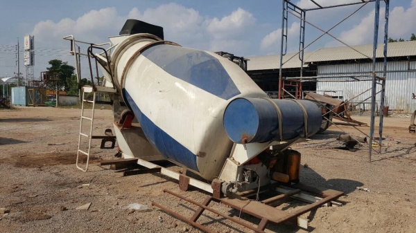 ขาย โม่ปูน 2.5 คิว ต่อใหม่ยังไม่ได้ใช้ อุปกรณ์มีให้ครบ พร้อมใช้งานยกขึ้นใส่รถได้เลย ราคาคุยได้ครับ ขาย โม่ปูน 2.5 คิว ต่อใหม่ยังไม่ได้ใช้ อุปกรณ์มีให้ครบ พร้อมใช้งานยกขึ้นใส่รถได้เลย ราคาคุยได้ครับ