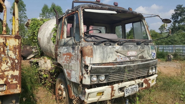 ขาย รถโม่ปูน 5 คิว HINO เครื่อง EK100 260 แรงม้า รถใช้งานได้ปกติ เอกสารเล่มทะเบียนเต็มพร้อมโอน คัสซีสวย ช่วงล่างเบรคแห้ง ราคาคุยกันได้ครับ