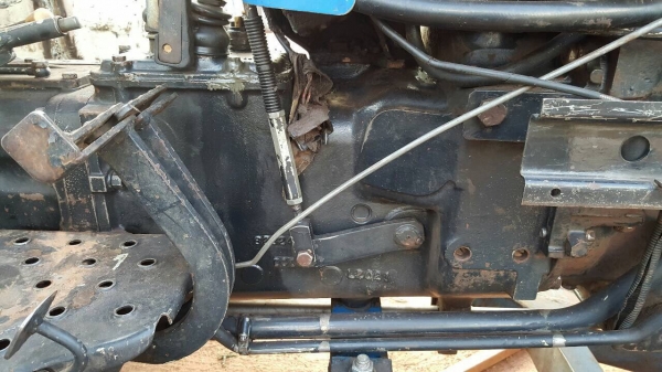 ขาย รถไถ 2 เพลา FORD NEWHOLLAND 5630 เอกสารใบซื้อขาย อุปกรณ์มีผานดันหน้า และโครงผาน 3 ราคาต่อรองได้ครับ ขาย รถไถ 2 เพลา FORD NEWHOLLAND 5630 เอกสารใบซื้อขาย อุปกรณ์มีผานดันหน้า และโครงผาน 3 ราคาต่อรองได้ครับ