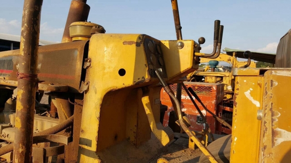 ขาย แทรคเตอร์ CAT D5B เกียร์ตัด รถใช้งานอยู่ทุกวัน เครื่องดี เอกสารใบซื้อขาย ราคาต่อรองได้ครับ ขาย แทรคเตอร์ CAT D5B เกียร์ตัด รถใช้งานอยู่ทุกวัน เครื่องดี เอกสารใบซื้อขาย ราคาต่อรองได้ครับ