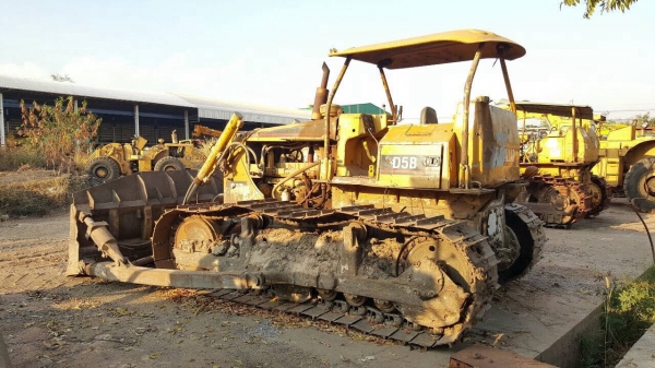 ขาย แทรคเตอร์ CAT D5B เกียร์ตัด รถใช้งานอยู่ทุกวัน เครื่องดี เอกสารใบซื้อขาย ราคาต่อรองได้ครับ ขาย แทรคเตอร์ CAT D5B เกียร์ตัด รถใช้งานอยู่ทุกวัน เครื่องดี เอกสารใบซื้อขาย ราคาต่อรองได้ครับ