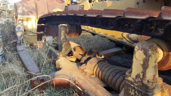 ขาย แทรคเตอร์ CAT D5B เกียร์ตัด เครื่องดี เอกสารใบอินวอยซ์ ราคาต่อรองได้ครับ ขาย แทรคเตอร์ CAT D5B เกียร์ตัด เครื่องดี เอกสารใบอินวอยซ์ ราคาต่อรองได้ครับ