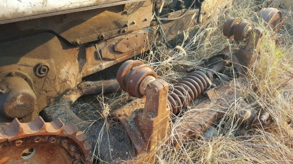 ขายตามสภาพ แทรคเตอร์ CAT D5B เกียร์ตัด ไม่มีโซ่ เครื่องสตาร์ทติด เอกสารใบซื้อขาย