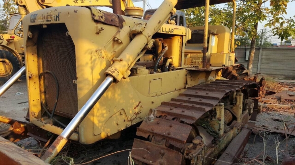 ขาย แทรคเตอร์ CAT D6C เกียร์ตัด สภาพพร้อมใช้งาน เอกสารใบซื้อขาย ขาย แทรคเตอร์ CAT D6C เกียร์ตัด สภาพพร้อมใช้งาน เอกสารใบซื้อขาย