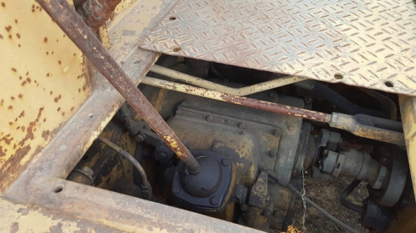 ขาย แทรคเตอร์ CAT D6D เกียร์ตัด มีวินส์ท้าย เอกสารใบอินวอยซ์ รถพร้อมใช้ ราคาต่อรองได้