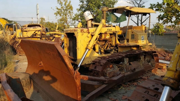ขาย แทรคเตอร์ CAT D6D เกียร์ตัด มีดิปเปอร์หลัง รถใช้งานได้ปกติ เครื่องดี เอกสารใบซื้อขาย ขาย แทรคเตอร์ CAT D6D เกียร์ตัด มีดิปเปอร์หลัง รถใช้งานได้ปกติ เครื่องดี เอกสารใบซื้อขาย