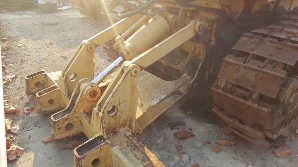 ขาย แทรคเตอร์ CAT D6D เกียร์ตัด มีดิปเปอร์หลัง รถใช้งานได้ปกติ เครื่องดี เอกสารใบซื้อขาย ขาย แทรคเตอร์ CAT D6D เกียร์ตัด มีดิปเปอร์หลัง รถใช้งานได้ปกติ เครื่องดี เอกสารใบซื้อขาย