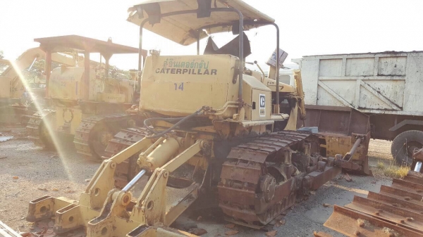 ขาย แทรคเตอร์ CAT D6D เกียร์ตัด มีดิปเปอร์หลัง รถใช้งานได้ปกติ เครื่องดี เอกสารใบซื้อขาย ขาย แทรคเตอร์ CAT D6D เกียร์ตัด มีดิปเปอร์หลัง รถใช้งานได้ปกติ เครื่องดี เอกสารใบซื้อขาย