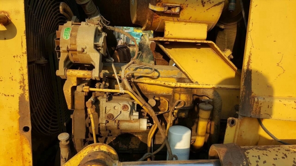 ขาย แทรคเตอร์ CAT D5M รถใช้งานอยู่ เอกสารใบซื้อขาย ราคาต่อรองได้ครับ