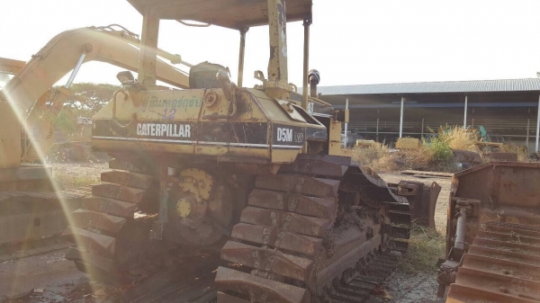 ขาย แทรคเตอร์ CAT D5M รถใช้งานอยู่ เอกสารใบซื้อขาย ราคาต่อรองได้ครับ