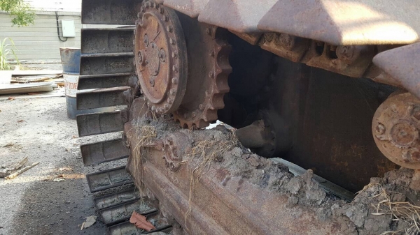 ขาย แทรคเตอร์ CAT D5M รถใช้งานอยู่ เอกสารใบซื้อขาย ราคาต่อรองได้ครับ