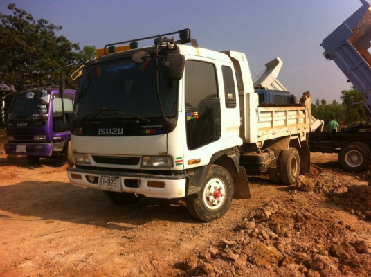 ISUZU รถบรรทุก 6 ล้อดัมพ์ 210 CC เครื่องดี ครัชซีสวย